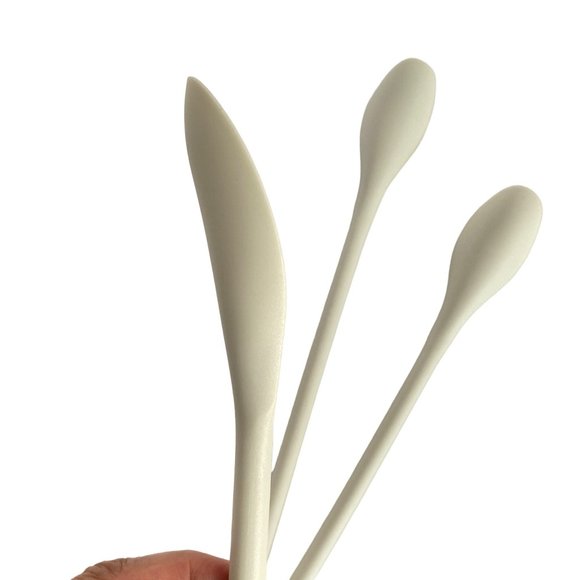 Kitchen Scoop White Hard Plastic Graduated Length Spoon Set of 3 - Picture 4 of 9
